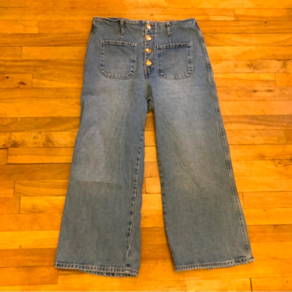 Zara Light Blue High-Waist Wide Leg Jeans with Front Patch Pockets